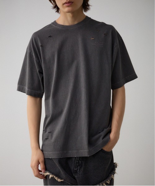 AZUL by moussy（アズールバイマウジー）の「ピグメントダメージTシャツ（Tシャツ/カットソー・メンズ・レッド/ブラック/オフホワイト/ブルー・FREE）」の3枚目の写真