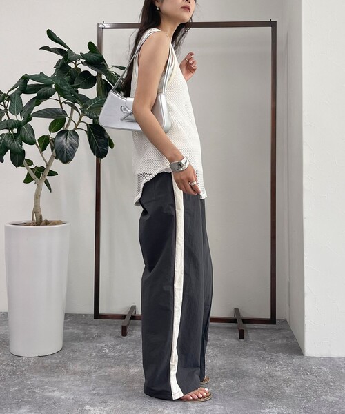 fredy emue（フレディエミュ）の「メッシュチュニックタンクトップ（タンクトップ・レディース・アイボリー/ブラック/ベージュ・38）」の9枚目の写真