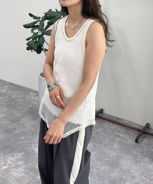 fredy emue（フレディエミュ）の「メッシュチュニックタンクトップ（タンクトップ・レディース・アイボリー/ブラック/ベージュ・38）」の5枚目の写真