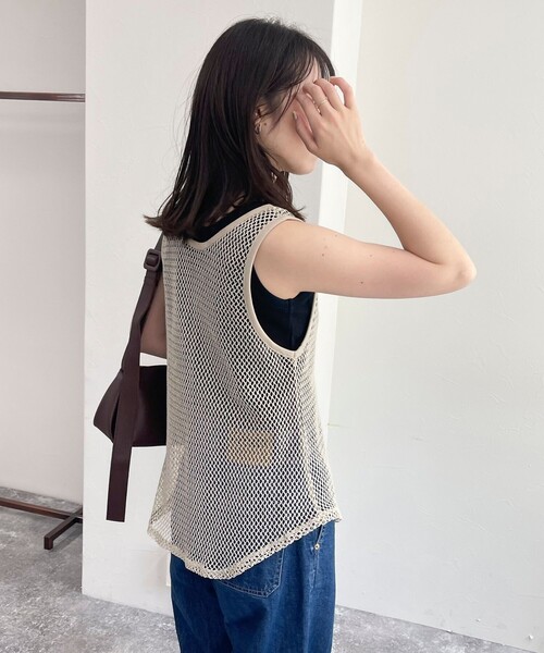 fredy emue（フレディエミュ）の「メッシュチュニックタンクトップ（タンクトップ・レディース・アイボリー/ブラック/ベージュ・38）」の22枚目の写真