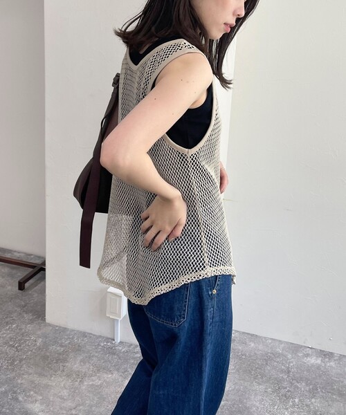 fredy emue（フレディエミュ）の「メッシュチュニックタンクトップ（タンクトップ・レディース・アイボリー/ブラック/ベージュ・38）」の21枚目の写真
