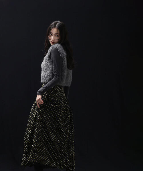 NATURAL BEAUTY BASIC（ナチュラルビューティーベーシック）の「◇【Oggi掲載】シアーストレッチカットソーシリーズ タートルネック（Tシャツ/カットソー・レディース・オフホワイト/チャコールグレー/グレー・FREE）」の18枚目の写真