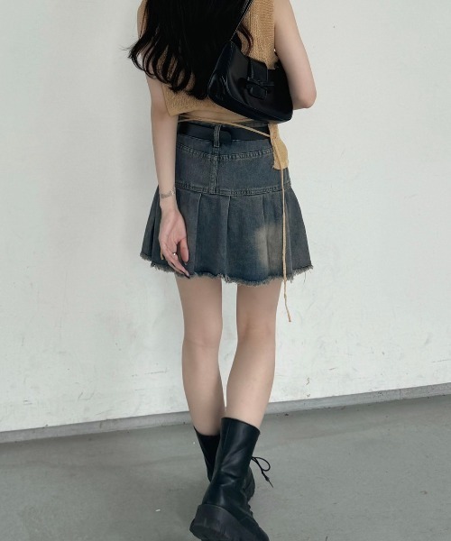 nemne store(ネンネストア)の「《Delfy》バックリボンニットベスト(ベスト・レディース・ベージュ/チャコール/ピンク/ブラウン・フリー)」の1枚目の写真