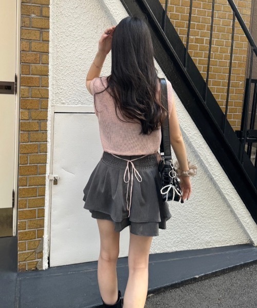 nemne store(ネンネストア)の「《Delfy》バックリボンニットベスト(ベスト・レディース・ベージュ/チャコール/ピンク/ブラウン・フリー)」の12枚目の写真