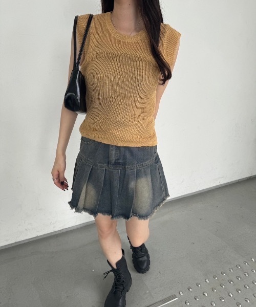 nemne store(ネンネストア)の「《Delfy》バックリボンニットベスト(ベスト・レディース・ベージュ/チャコール/ピンク/ブラウン・フリー)」の20枚目の写真