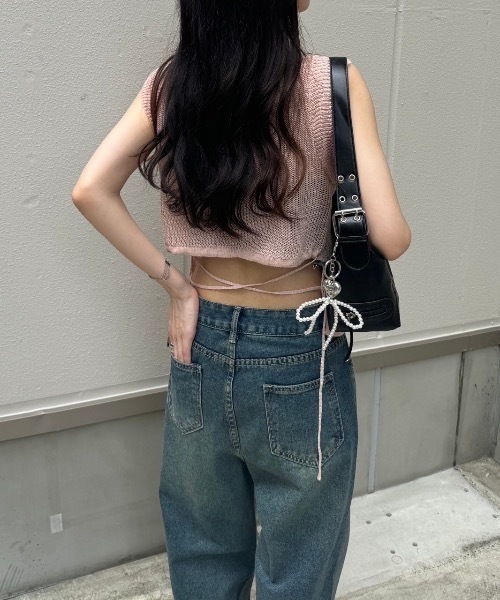 nemne store(ネンネストア)の「《Delfy》バックリボンニットベスト(ベスト・レディース・ベージュ/チャコール/ピンク/ブラウン・フリー)」の6枚目の写真