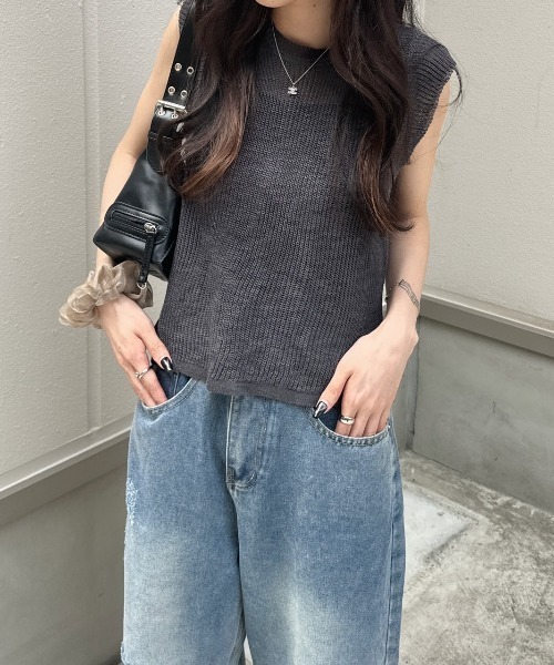 nemne store(ネンネストア)の「《Delfy》バックリボンニットベスト(ベスト・レディース・ベージュ/チャコール/ピンク/ブラウン・フリー)」の14枚目の写真