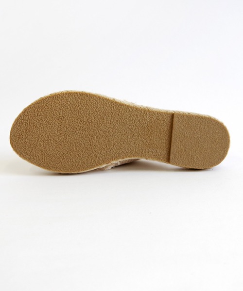 Minnetonka(ミネトンカ)の「MINNETONKA(ミネトンカ) / クロスベルト フラットサンダル PEPPER(サンダル・レディース・ブラック/タン/インディゴブルー・5/6/7/8/9)」の14枚目の写真