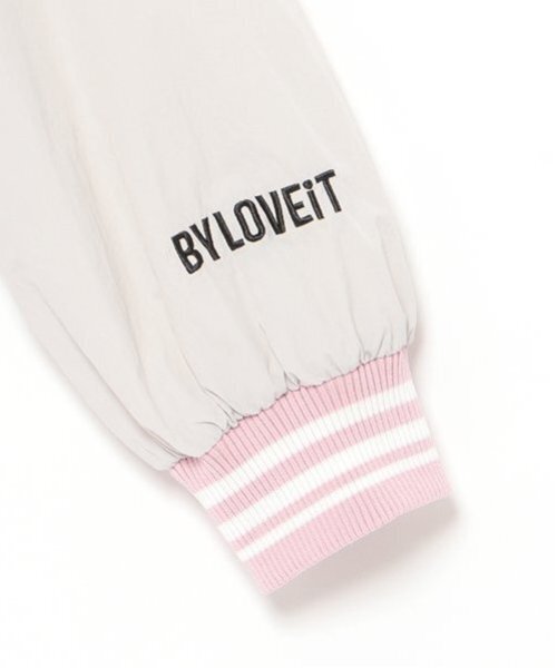 by LOVEiT(バイラビット)の「ナイロンスタジャン(ブルゾン・キッズ・ピンク/ブルー/ブラック・120cm/130cm/140cm/150cm/160cm)」の7枚目の写真