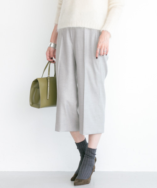 URBAN RESEARCH（アーバンリサーチ）の「UR 後ろゴムフラノクロップドパンツ（その他パンツ・レディース・ライトグレー/バーガンディー・36/38）」の2枚目の写真