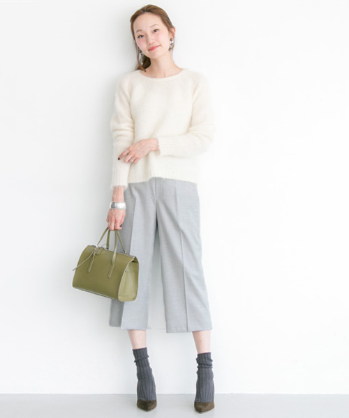 URBAN RESEARCH（アーバンリサーチ）の「UR 後ろゴムフラノクロップドパンツ（その他パンツ・レディース・ライトグレー/バーガンディー・36/38）」の11枚目の写真