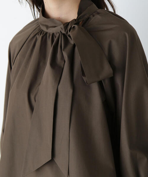 NATURAL BEAUTY BASIC（ナチュラルビューティーベーシック）の「◇サイドボウタイブラウス（シャツ/ブラウス・レディース・ブラウン/オフホワイト/グレイッシュベージュ・SMALL/MEDIUM）」の10枚目の写真