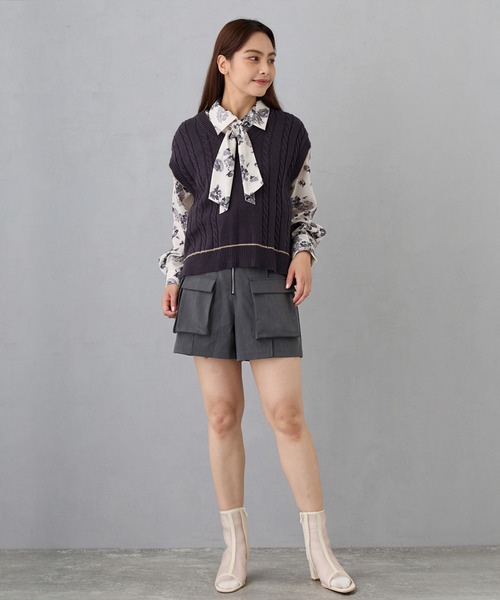 NICOLE CLUB(ニコル クラブ)の「スカーフタイ付柄ブラウス(シャツ/ブラウス・レディース・オフホワイト/チャコール/サックスブルー・MEDIUM)」の16枚目の写真