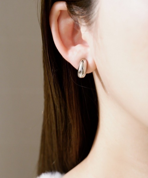 ciite' surgical stainless(シーテサージカルステンレス)の「【 金属アレルギー対応 】 メタル ぷっくり クリップイヤリング サージカルステンレス (両耳用) <付けやすさ改善◎>(イヤリング・レディース・ゴールド/シルバー/ピンクゴールド・FREE)」の9枚目の写真