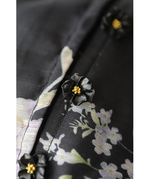 cawaii(カワイイ)の「(黒)ハリ感ベールの花集めミディアムワンピース(インナー・ベルト付き)(ワンピース・レディース・ブラック・S~M/L~LL)」の12枚目の写真