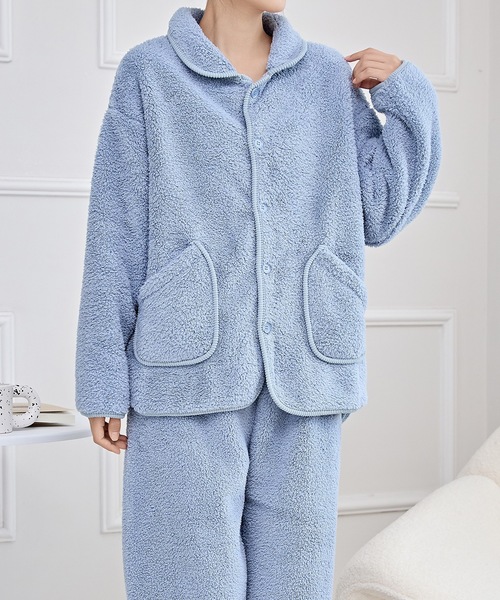 Lace Ladies（レースレディース）の「フロントボタン パイピング風 配色 ふわもこ ルームウエア（ルームウェア/パジャマ・レディース・アイボリー/ブルー・FREE）」の3枚目の写真