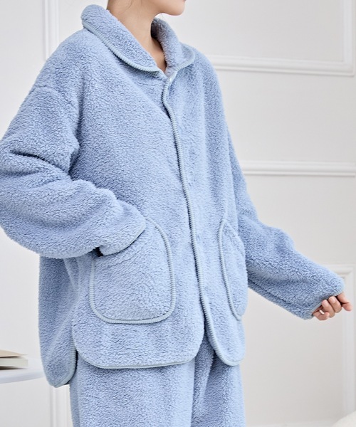 Lace Ladies（レースレディース）の「フロントボタン パイピング風 配色 ふわもこ ルームウエア（ルームウェア/パジャマ・レディース・アイボリー/ブルー・FREE）」の4枚目の写真