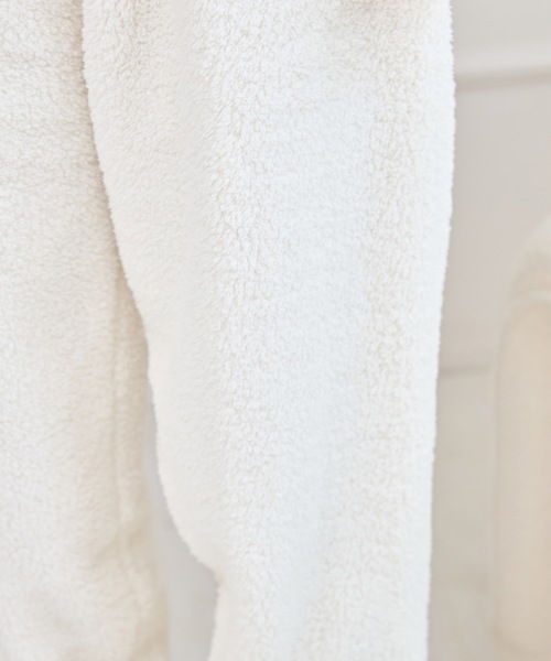 Lace Ladies（レースレディース）の「フロントボタン パイピング風 配色 ふわもこ ルームウエア（ルームウェア/パジャマ・レディース・アイボリー/ブルー・FREE）」の19枚目の写真