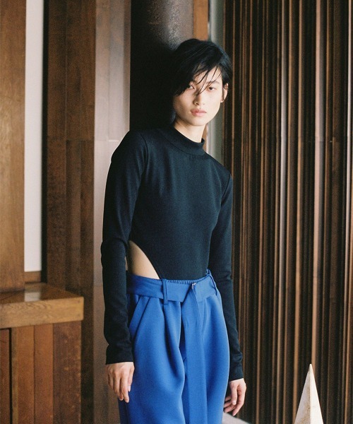 TELOPLAN(テーロプラン)の「【TELOPLAN】Teodoro Side Open LS-Tee / テオドロサイドオープンロングスリーブティー(Tシャツ/カットソー・レディース・ホワイト/ブラック・ONE SIZE)」の12枚目の写真