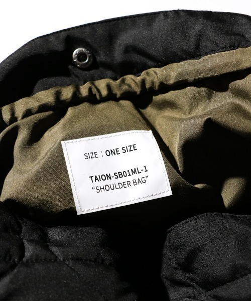 TAION（タイオン）の「TAION / タイオン MILITARY DOWN SHOULDER BAG ミリタリー ダウンショルダーバッグ(TAION-SB01ML-1)（ショルダーバッグ・メンズ・ブラック/オリーブ/ダークネイビー/モカ・ONE SIZE）」の11枚目の写真