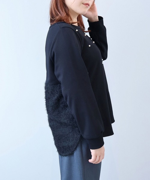 leswel(レスウェル)の「【L~5L 大きいサイズ】パール使いバックフェザー裏毛プルオーバー(Tシャツ/カットソー・レディース・ブラック/オフホワイト・LL/3L/4L/5L/L)」の1枚目の写真