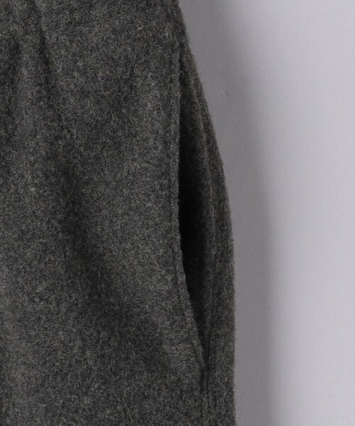 UNITED ARROWS（ユナイテッドアローズ）の「ニードルパンチ ボア オールギャザー イージーパンツ（その他パンツ・メンズ・ブラック/ライトグレー/ダークグレー/その他1・S/M/L/XL）」の18枚目の写真