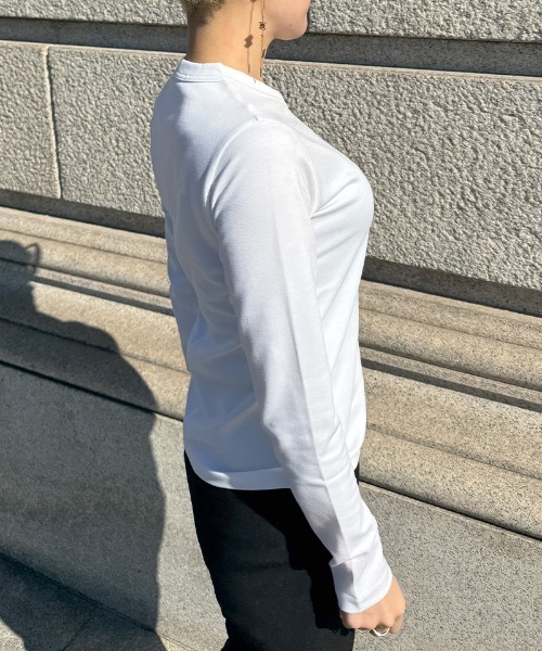 JENNE(ジェンヌ)の「日本製UVカット上質着痩せカットソー(Tシャツ/カットソー・レディース・ブラック/ホワイト・SMALL/MEDIUM/LARGE)」の19枚目の写真