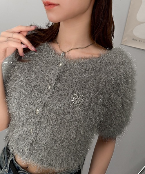 mily bilet(ミウィビレット)の「【mily bilet】ふんわり大人可愛い。ラメシャギーブローチ付きワンオフショル前後2WAYカーディガン(Tシャツ/カットソー・レディース・グレー/ブルー/アイボリー・MEDIUM/LARGE/X-LARGE/SMALL)」の8枚目の写真