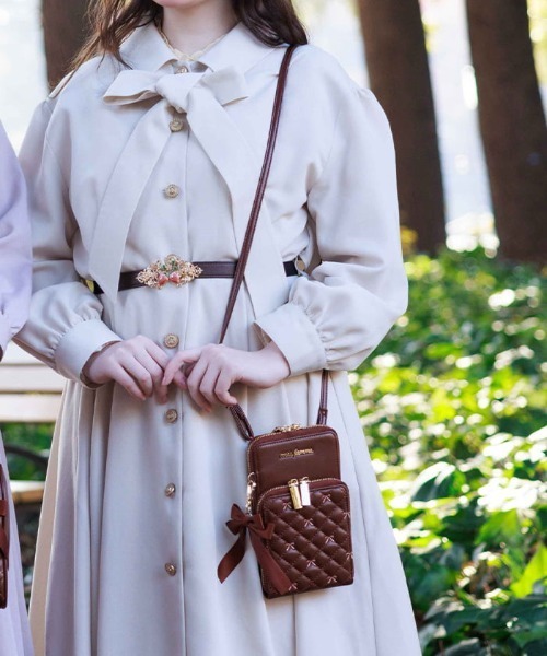 axes femme（アクシーズファム）の「リボン刺繍キルトショルダー（ショルダーバッグ・レディース・ブラック/ベージュ/ブラウン・FREE）」の12枚目の写真