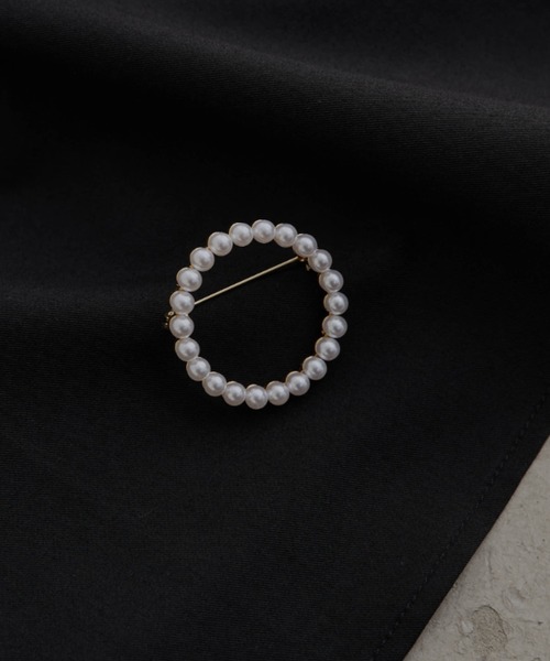 PUAL CE CIN（ピュアルセシン）の「パールサークルブローチ（ブローチ/コサージュ・レディース・ゴールド/その他・FREE）」の3枚目の写真