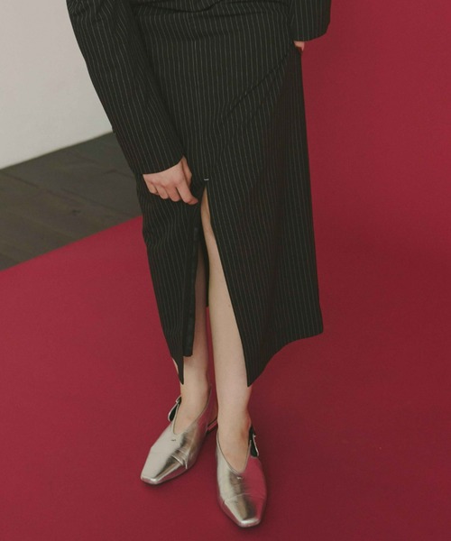 ANDRESD(アンドレスド)の「バックルストラップフラットシューズ / buckle strap flat shoes(サンダル・レディース・ブラック/ゴールド/シルバー・39/38/37/36)」の16枚目の写真