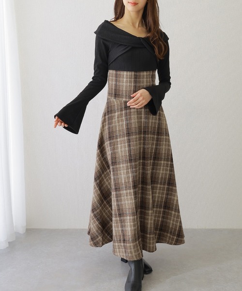 Lace Ladies(レースレディース)の「ツイスト カラー チェック柄 ドッキング ワンピース(ワンピース・レディース・ブラウン/ブラック/グレー・S/FREE)」の1枚目の写真