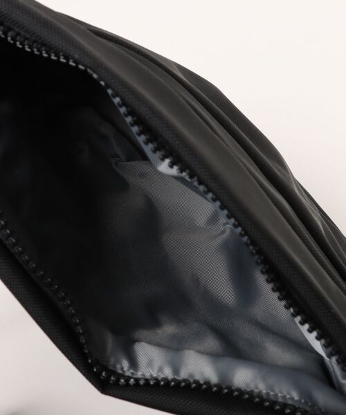 THE NORTH FACE（ザノースフェイス）の「【THE NORTH FACE/ザ ノースフェイス】PYRENEE SHOULDER S（ショルダーバッグ・メンズ・ブラック/ストーン/グレー/パープル系その他・FREE）」の18枚目の写真