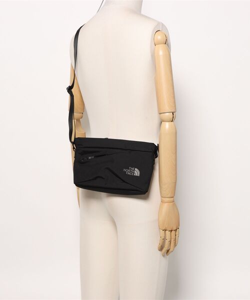 THE NORTH FACE（ザノースフェイス）の「【THE NORTH FACE/ザ ノースフェイス】PYRENEE SHOULDER S（ショルダーバッグ・メンズ・ブラック/ストーン/グレー/パープル系その他・FREE）」の8枚目の写真
