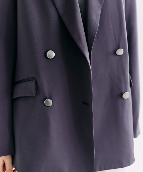 12Twelve Agenda（トゥエルブ　アジェンダ）の「グロッシーゆるテーラードジャケット（テーラードジャケット・レディース・ベージュ/チャコールグレー・M）」の9枚目の写真