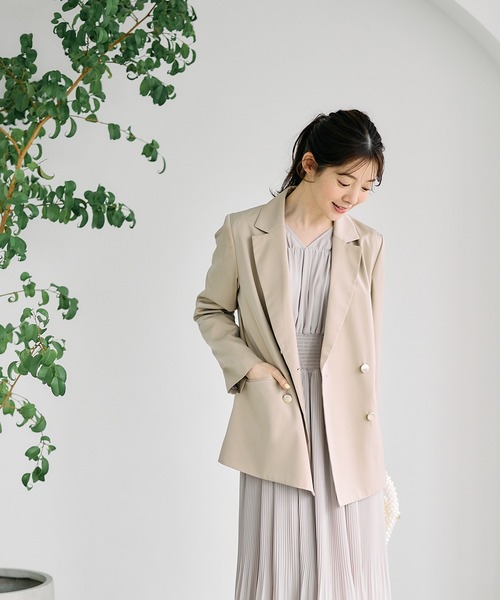 12Twelve Agenda（トゥエルブ　アジェンダ）の「グロッシーゆるテーラードジャケット（テーラードジャケット・レディース・ベージュ/チャコールグレー・M）」の12枚目の写真