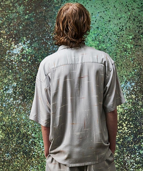 MSML（エムエスエムエル）の「KASURI CROSS PRINTED OPEN COLLAR SHORT SLEEVE SHIRTS（シャツ/ブラウス・メンズ・ライトグレー/ブラック・S/M/L/XL）」の18枚目の写真