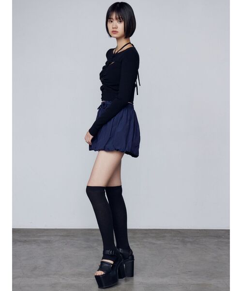 EMODA（エモダ）の「ストリングギャザーニット（ニット/セーター・レディース・ブラック/グレー/アイボリー・FREE）」の8枚目の写真