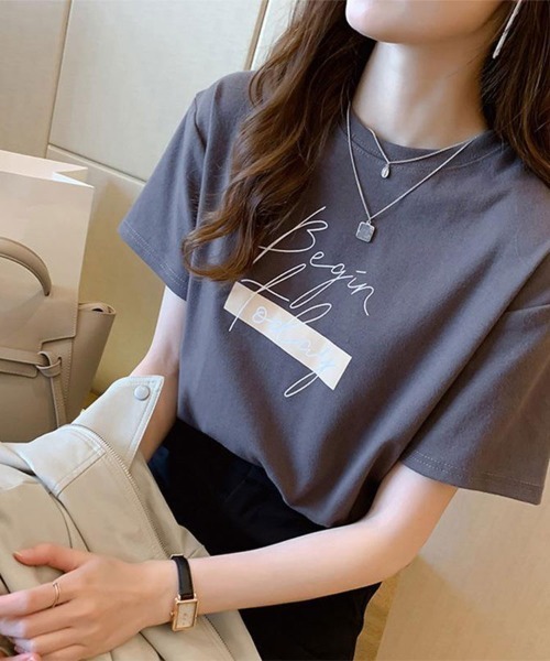 SallyLunn(サリーラン)の「手書き風プリントロゴT(Tシャツ/カットソー・レディース・グレー/ブラック/ホワイト・MEDIUM/LARGE)」の2枚目の写真