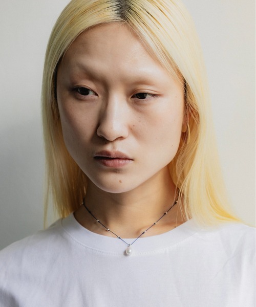loni（ロニ）の「SV925 Silk Cord Pearl Necklace（ネックレス・レディース・ブルー/ブラック/ベージュ・FREE）」の5枚目の写真