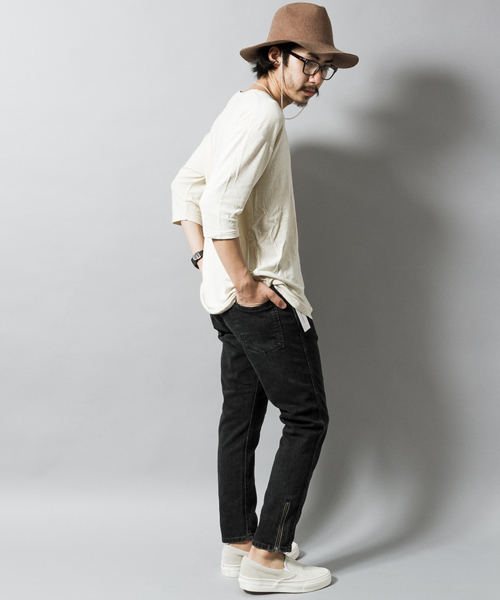 AMERICAN RAG CIE（アメリカンラグシー）の「AMERICAN RAG CIE　12oz裾ZIPスキニーデニムパンツ by FULLCOUNT(フルカウント) / 111-AFC-M152-PT082（デニムパンツ・メンズ・インディゴブルー/ブラック・30/32/28）」の6枚目の写真