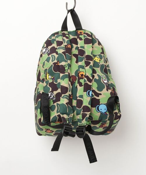 A BATHING APE(アベイシングエイプ)の「NEW ABC MILO ALL FRIENDS MEDIUM BACKPACK(バックパック/リュック・メンズ・グリーン・FREE)」の6枚目の写真