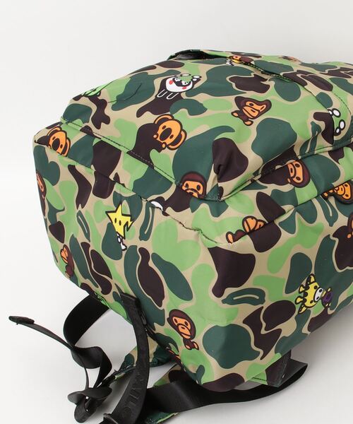A BATHING APE(アベイシングエイプ)の「NEW ABC MILO ALL FRIENDS MEDIUM BACKPACK(バックパック/リュック・メンズ・グリーン・FREE)」の7枚目の写真