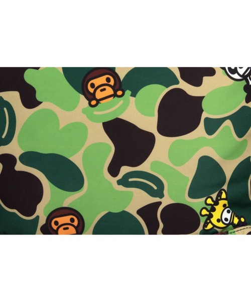 A BATHING APE(アベイシングエイプ)の「NEW ABC MILO ALL FRIENDS MEDIUM BACKPACK(バックパック/リュック・メンズ・グリーン・FREE)」の5枚目の写真