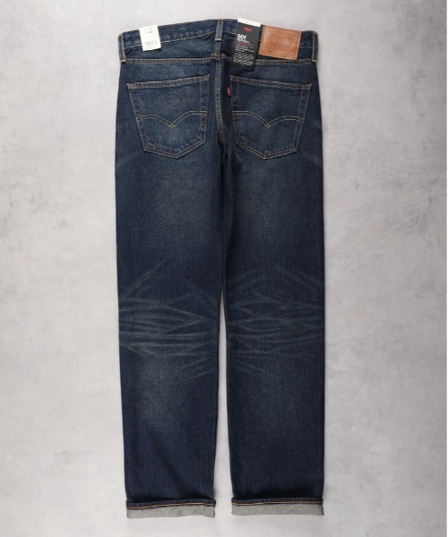Levi's(リーバイス)の「Levi's(リーバイス)【メンズ】「501」セルビッジデニムパンツ オリジナルストレート(デニムパンツ・メンズ・ダークインディゴブルー・28inch/29inch/30inch/31inch/32inch/33inch/34inch/36inch)」の7枚目の写真