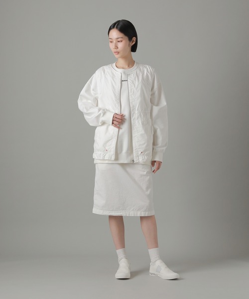ZUCCa(ズッカ)の「(S)タイプライター / S(ベスト・レディース・ホワイト/ダークグレー/ブルー・S size/M size)」の2枚目の写真