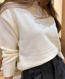 ハイネックニットプルオーバー