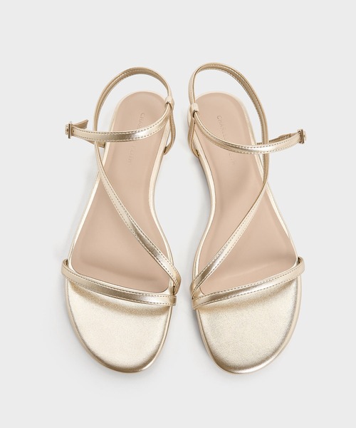 CHARLES & KEITH(チャールズ & キース)の「アンクルストラップ サンダル(サンダル・レディース・ホワイトゴールド/ブラック・26.5cm/25.5cm/25cm/24.5cm/23.5cm/23cm/22.5cm/22cm)」の6枚目の写真