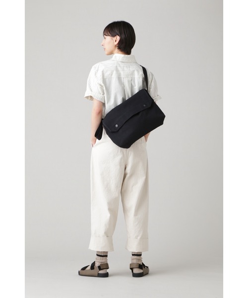 MHL.(エムエイチエル)の「COTTON CANVAS(オンラインストア限定)(ショルダーバッグ・レディース・ホワイト系その他2/ブラック・FREE)」の3枚目の写真