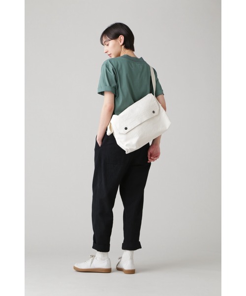 MHL.(エムエイチエル)の「COTTON CANVAS(オンラインストア限定)(ショルダーバッグ・レディース・ホワイト系その他2/ブラック・FREE)」の4枚目の写真